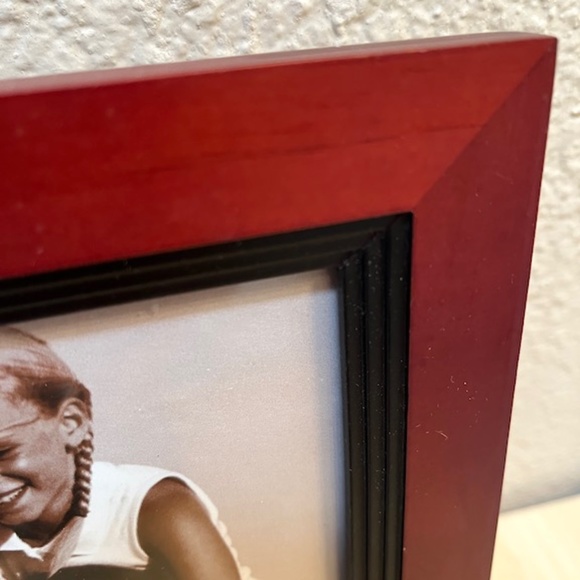 Wooden Frame for Art/Photos. Fits up to 5x7. A Beauty! Unused, New. - Picture 3 of 8